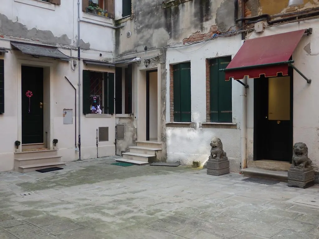 Apartment Appartamento Alla Crea Venice